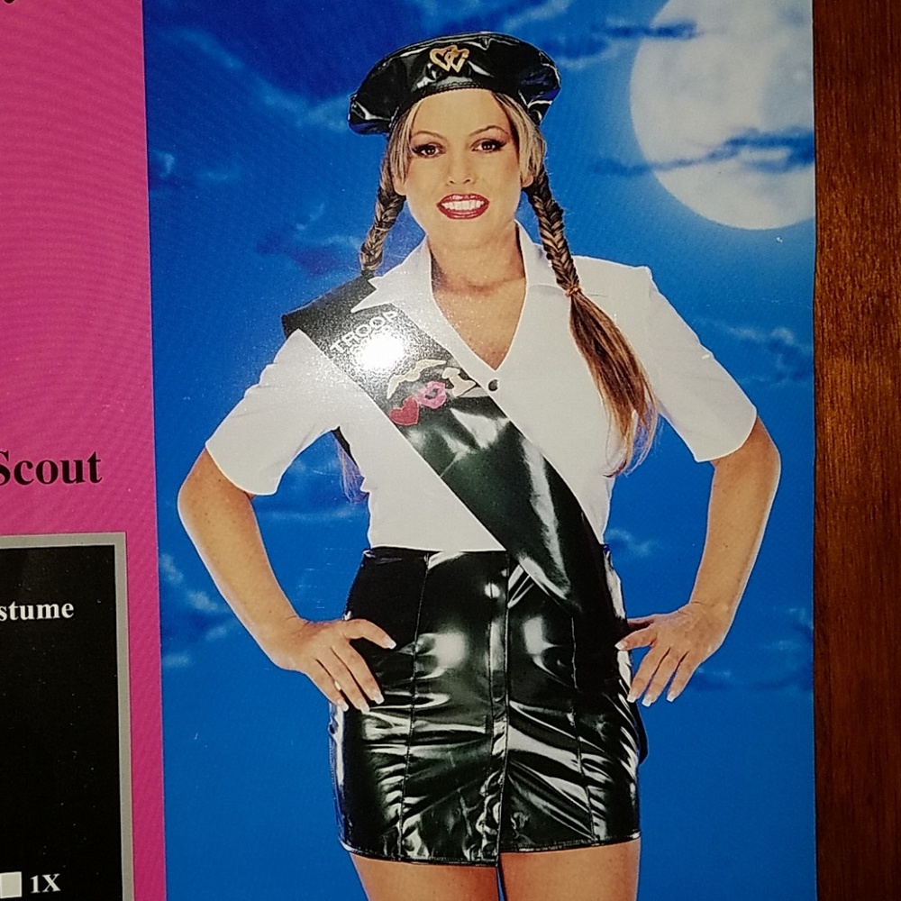 🎃 Bad Girl scout Halloween costume M